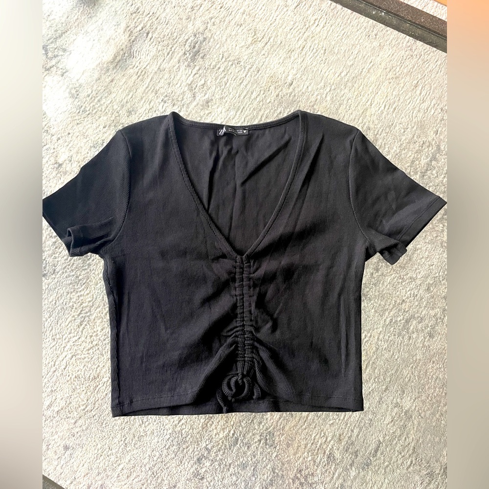 Zara Women’s - Black Crop Top Shirt - Size Large